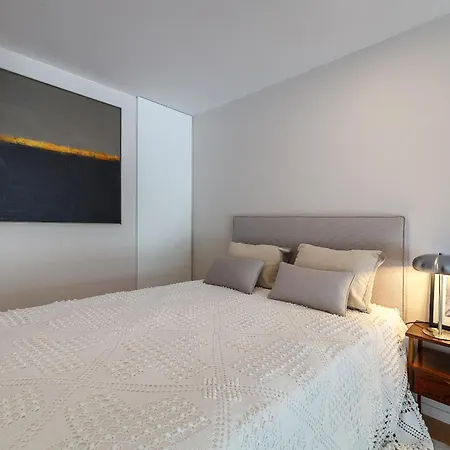 아파트 Art Living Estacao By Sweet 아베이루